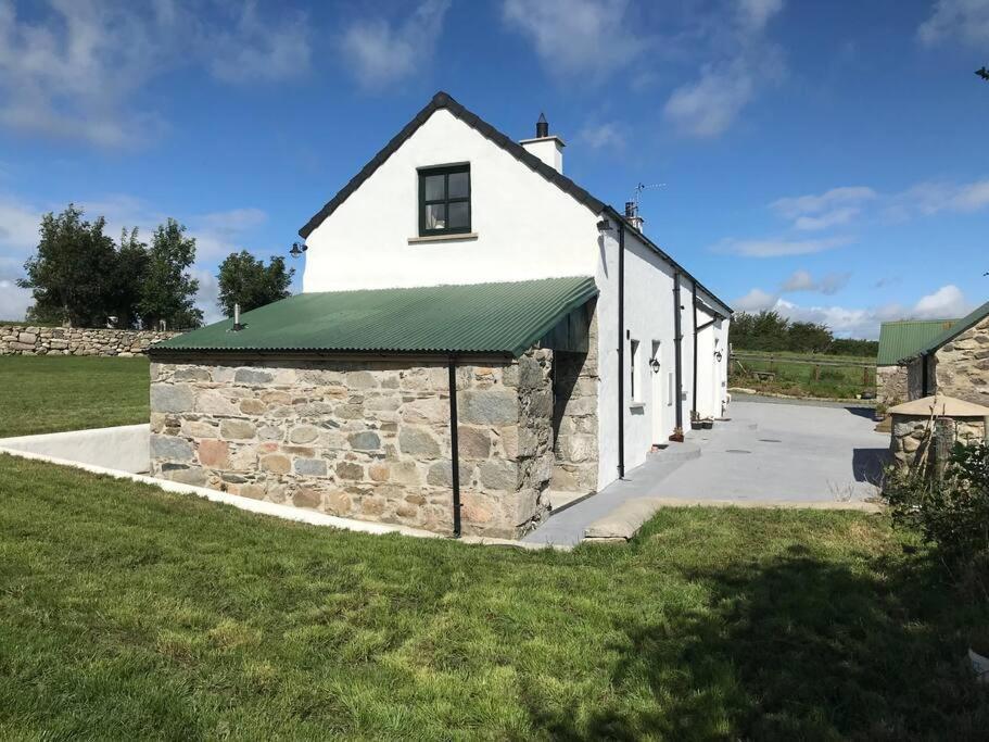 Mournes Family Cottage With Hot Tub Hilltown Ngoại thất bức ảnh