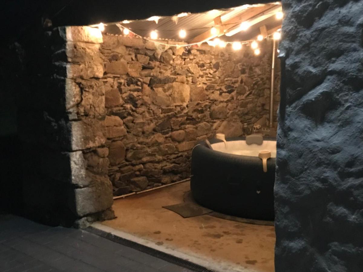 Mournes Family Cottage With Hot Tub Hilltown Ngoại thất bức ảnh