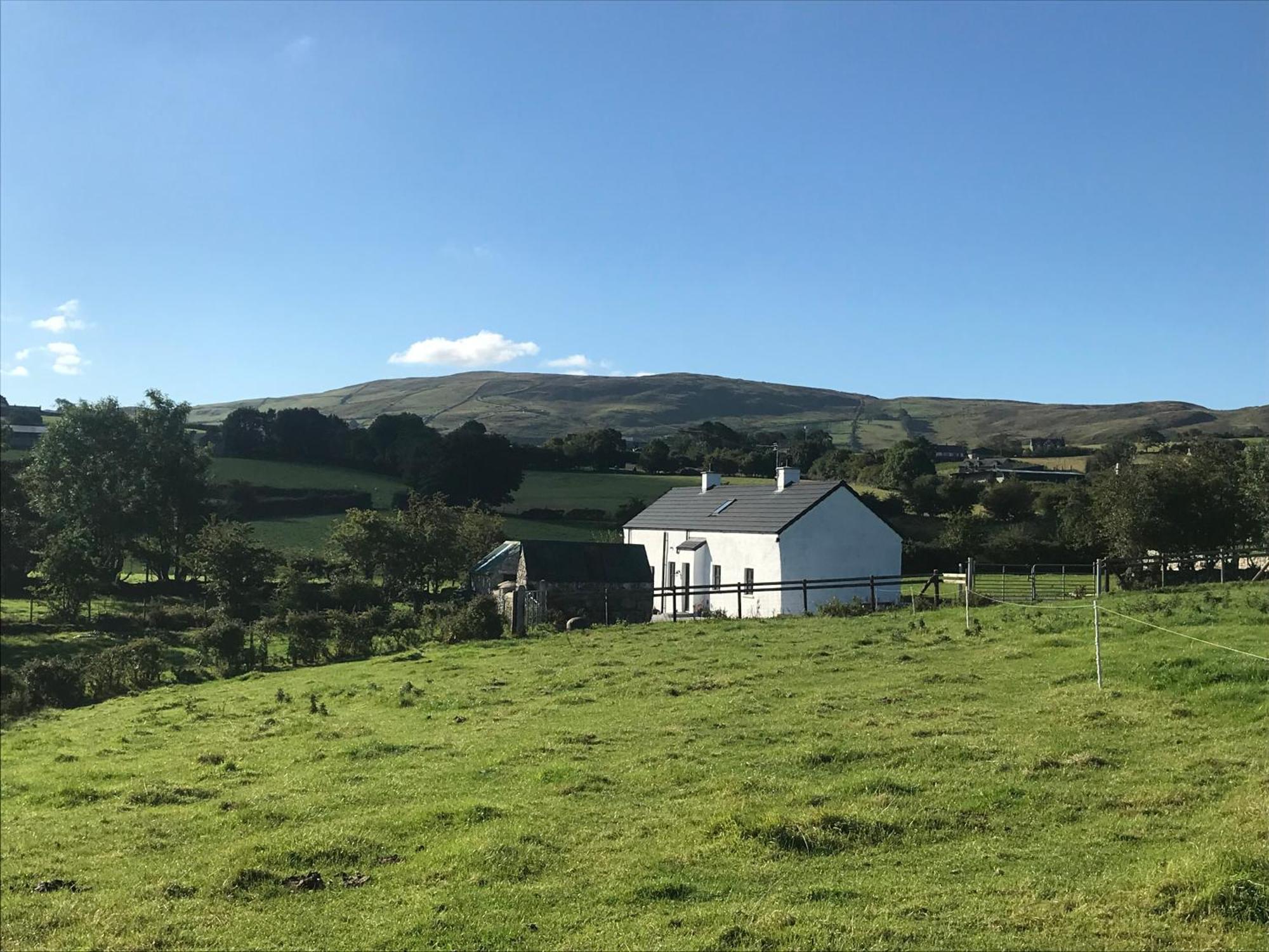 Mournes Family Cottage With Hot Tub Hilltown Ngoại thất bức ảnh